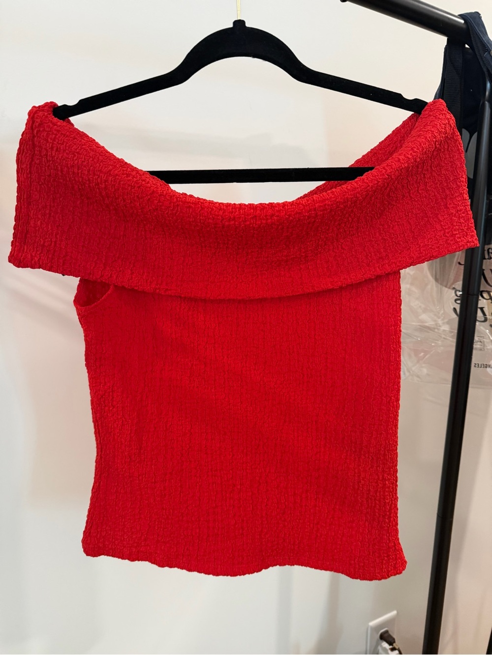 H & M Off-Shoulder Red Women's Top